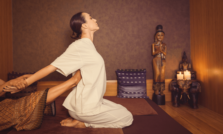 Traditional Thai Massage: Your Guide to Benefits, Tips and More