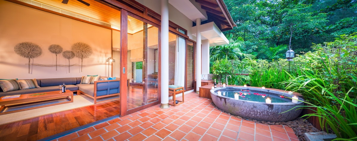 The Sarojin offers a romantic getaway for couples