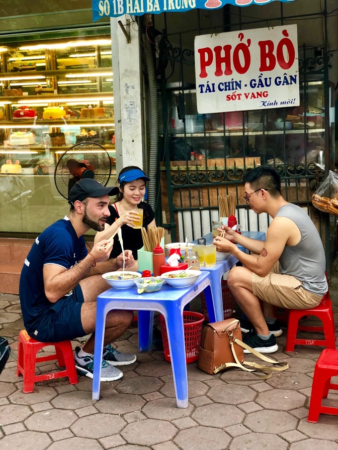 Pho is a popular breakfast in Vietnam. Most of the visitors think it is a must-eat dish when they visit this beautiful country
